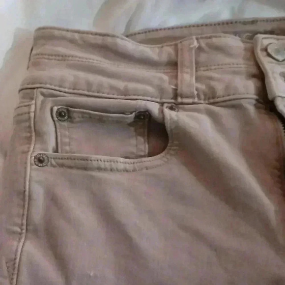 AMERICAN EAGLE lady pants..size 4.. - Picture 2 of 6